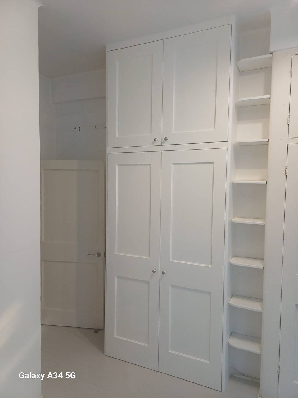 DADO wall panelling